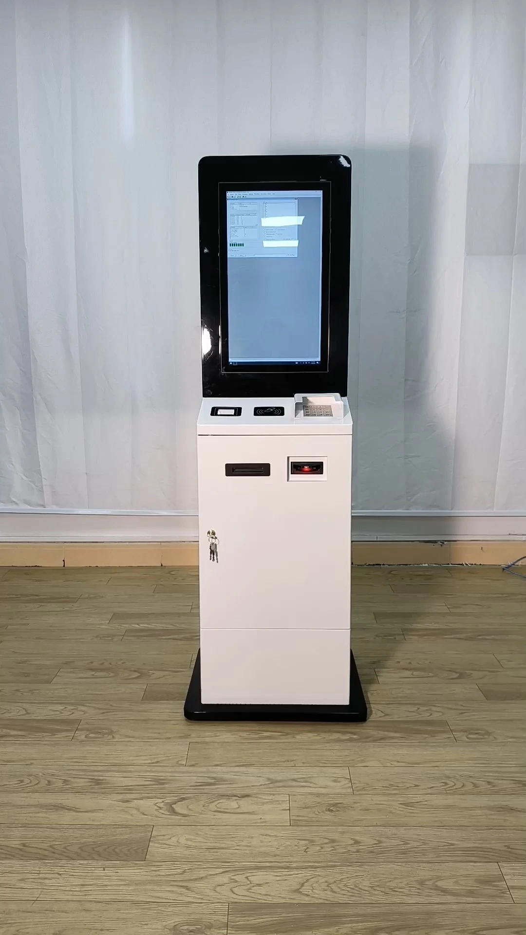 Self-service Checkout Machine Touch Screen Kiosk Insurance Purchase and Payment for Hotel 1